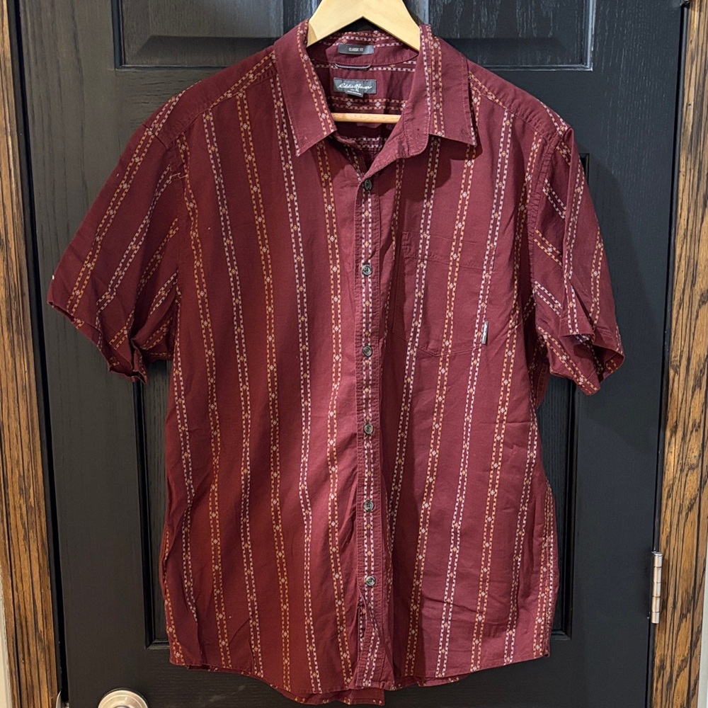 Eddie Bauer Short-Sleeve Button-Down Shirt in Burgundy with Tan Stripes
